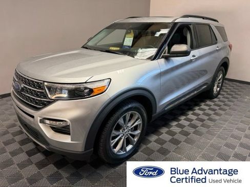 Used 2023 Ford Explorer XLT w/ Equipment Group 202A AWD/4WD image 1