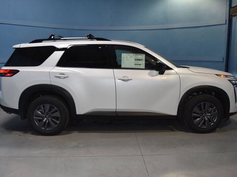 New 2026 Nissan Pathfinder SV image 20