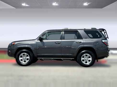 Used 2021 Toyota 4Runner SR5 Premium w/ Moonroof Package AWD/4WD image 2