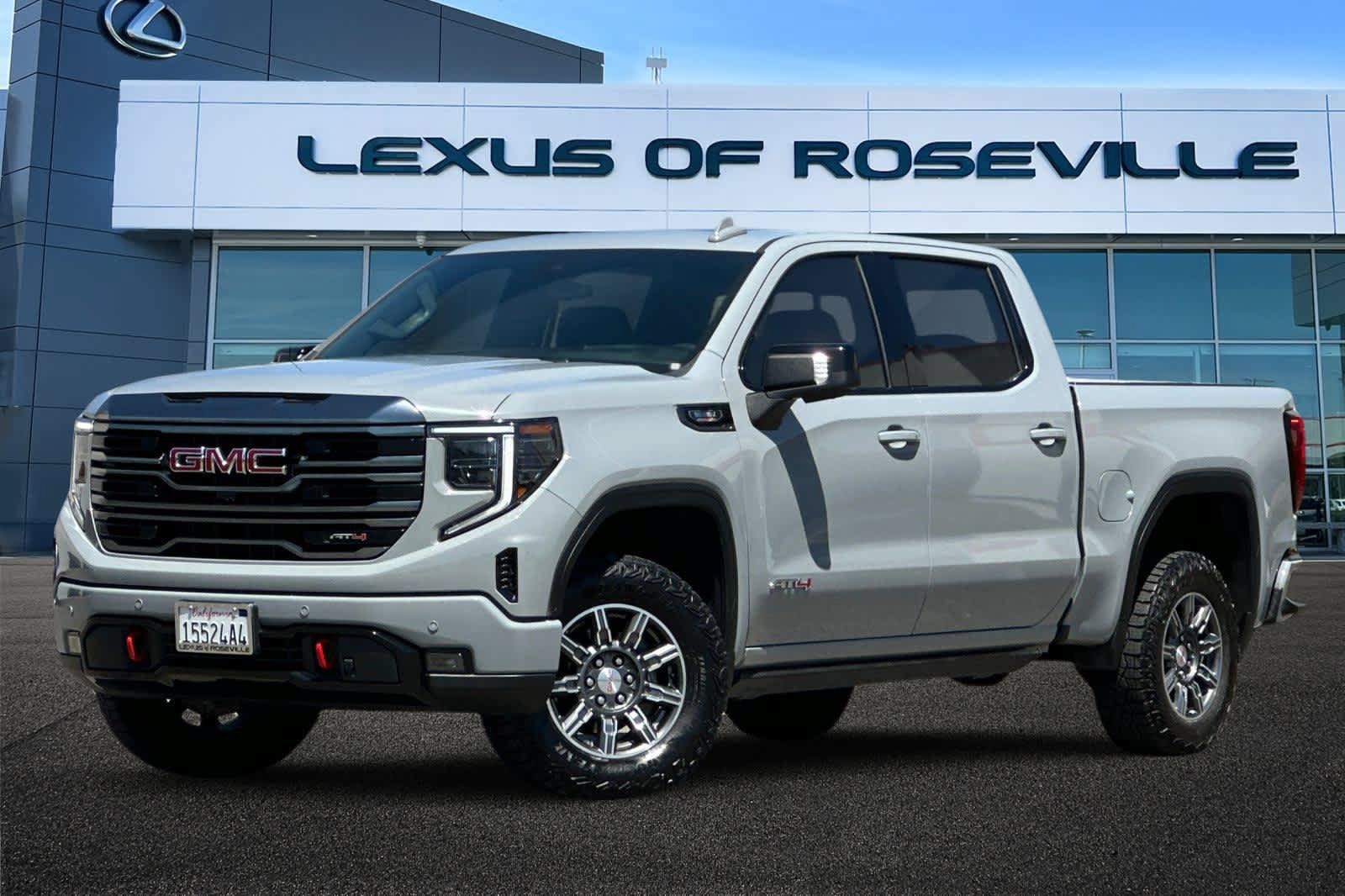 Used 2024 GMC Sierra 1500 AT4 w/ Technology Package AWD/4WD image 1