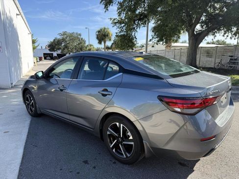 Used 2025 Nissan Sentra SV w/ All-Weather Package FWD image 4