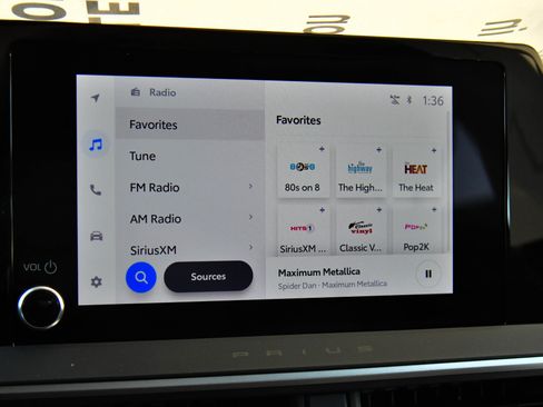 Used 2025 Toyota Prius LE image 21