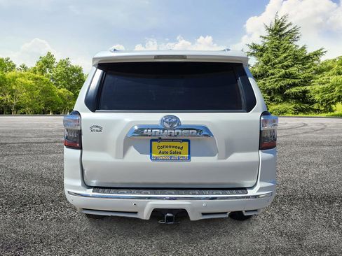 Used 2016 Toyota 4Runner Limited image 6