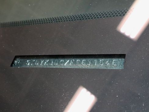 Used 2015 Toyota Sienna XLE Premium image 37