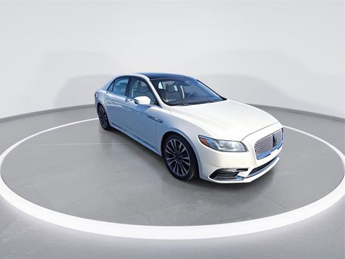 Used 2018 Lincoln Continental Reserve image 2