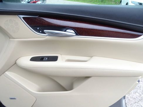 Used 2017 Cadillac XT5 Luxury AWD/4WD image 47