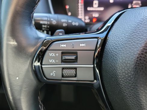 Used 2022 Honda Civic Touring image 25