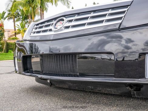 Used 2006 Cadillac XLR image 70