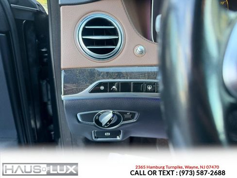 Used 2019 Mercedes-Benz S 560 4MATIC Sedan image 38