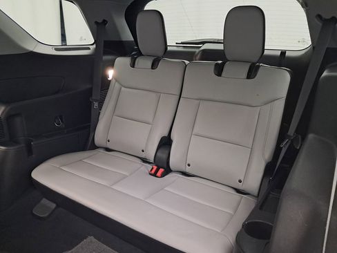 Used 2021 Ford Explorer XLT w/ Equipment Group 202A image 23