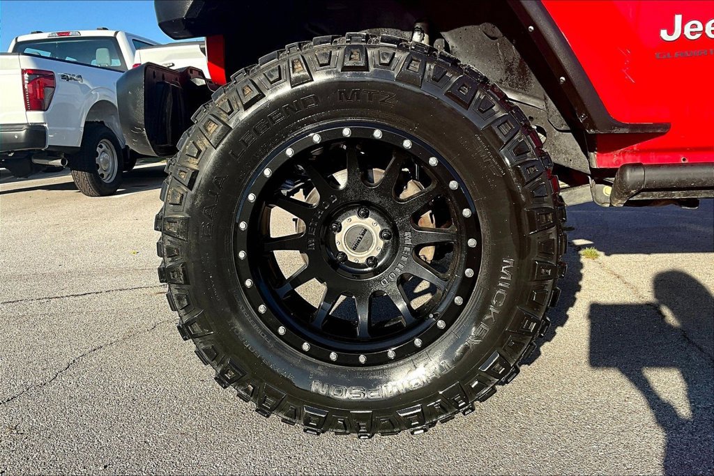Used 2023 Jeep Gladiator Overland w/ Popular Equipment Package AWD/4WD image 8
