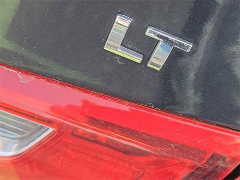 Used 2023 Chevrolet Malibu LT image 33