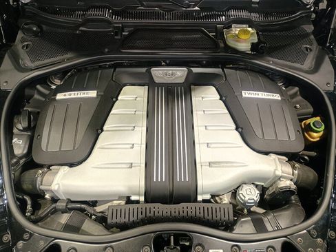 Used 2016 Bentley Flying Spur W12 image 42