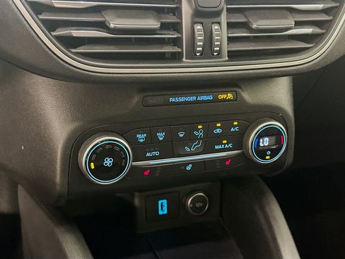Used 2020 Ford Escape SEL AWD/4WD image 24