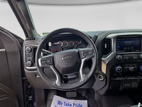 Used 2022 Chevrolet Silverado 1500 RST w/ Safety Package AWD/4WD image 16
