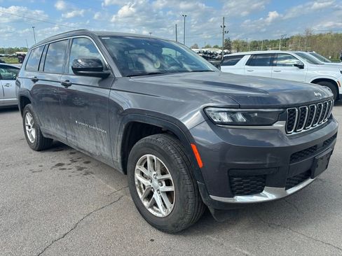 Used 2023 Jeep Grand Cherokee L Laredo w/ Luxury Tech Group I AWD/4WD image 2