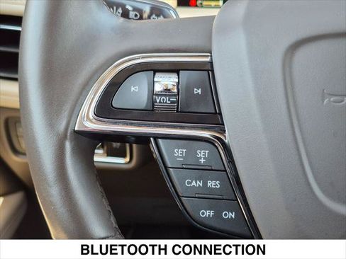 Used 2023 Lincoln Nautilus Reserve FWD image 14