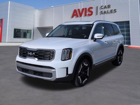 Used 2025 Kia Telluride S FWD image 1