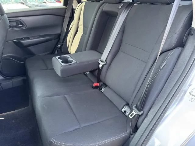 Used 2024 Nissan Rogue S AWD/4WD image 20