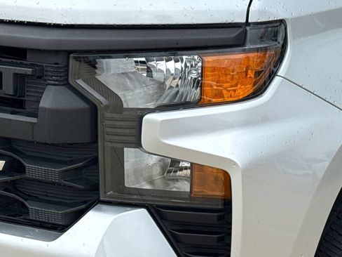 Used 2022 Chevrolet Silverado 1500 Custom w/ LPO, Dark Essentials Package AWD/4WD image 4