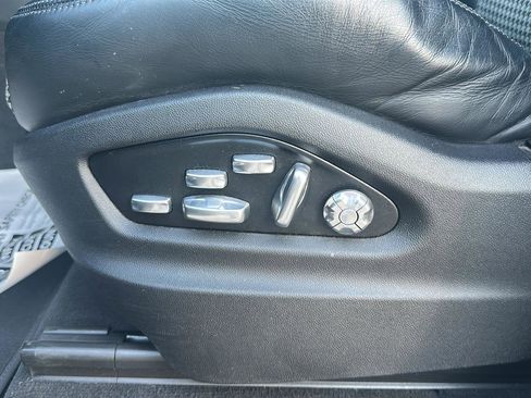 Used 2021 Porsche Cayenne GTS image 25