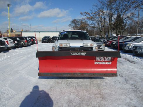 Used 2014 Chevrolet Silverado 2500 LT w/ Suspension Package, Off-Road image 2