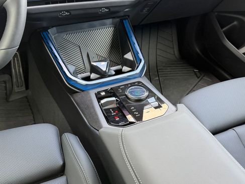 Used 2026 BMW X3 xDrive30 w/ Premium Package image 18