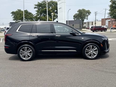 Certified 2023 Cadillac XT6 Premium Luxury w/ Technology Package AWD/4WD image 4
