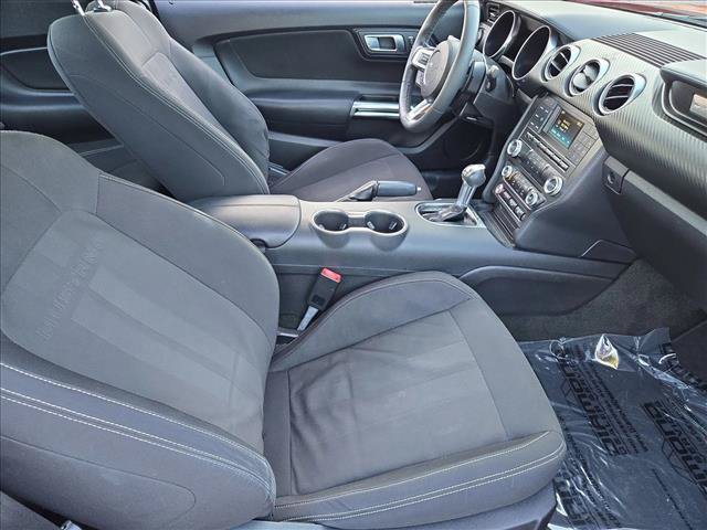 Used 2018 Ford Mustang Coupe RWD image 20