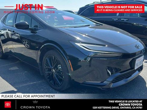 Used 2026 Toyota Prius FWD image 3