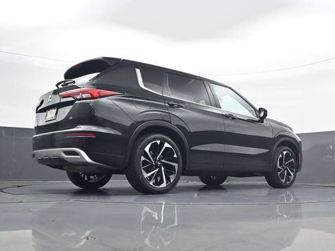 Used 2022 Mitsubishi Outlander SE AWD/4WD image 26