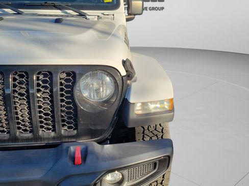 Used 2022 Jeep Gladiator Willys image 10