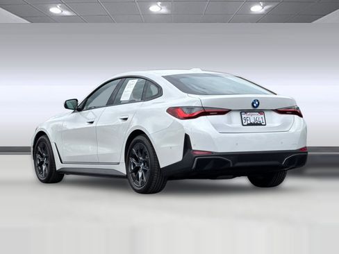 Used 2023 BMW i4 eDrive35 w/ Premium Package image 3