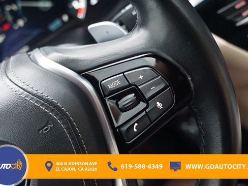 Used 2018 BMW 540i RWD image 23