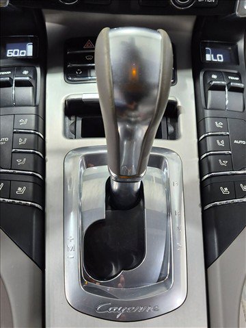 Used 2011 Porsche Cayenne S AWD/4WD image 12