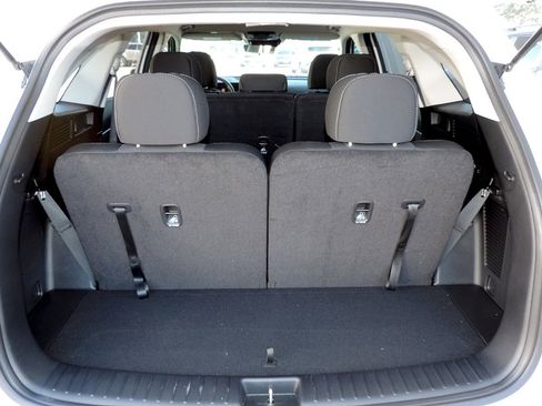 New 2025 Kia Sorento LX FWD image 12