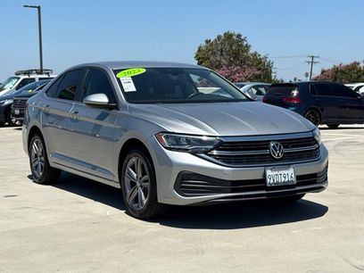Used 2023 Volkswagen Jetta SE