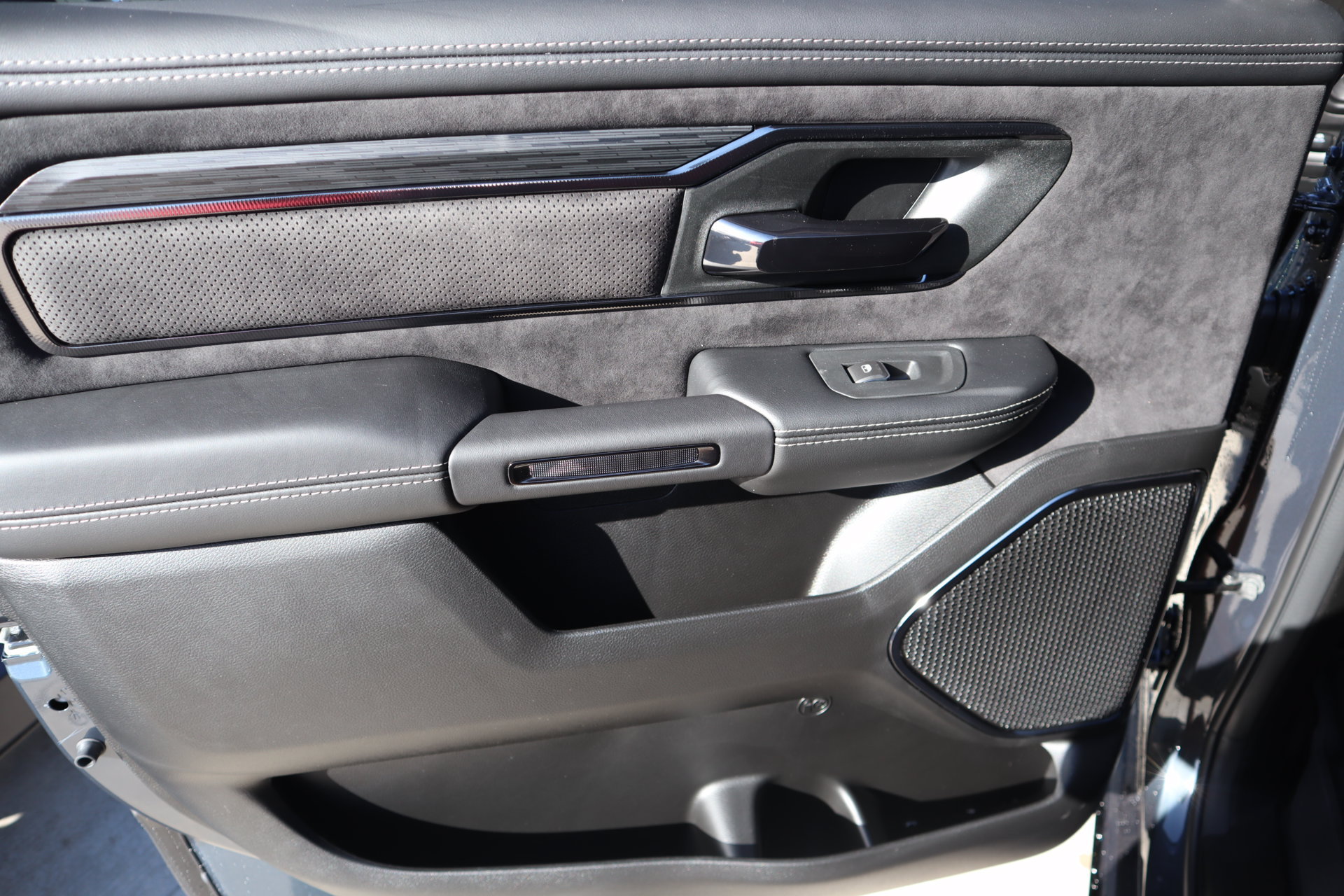 New 2026 RAM 1500 RHO AWD/4WD image 18