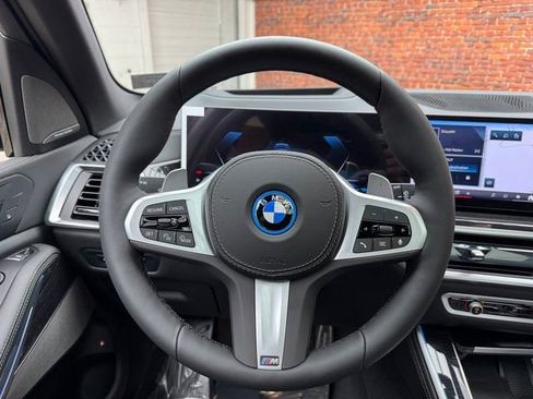New 2026 BMW X5 xDrive50e w/ M Sport Package image 14
