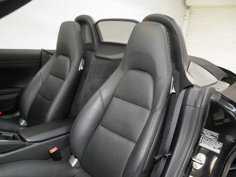 Used 2013 Porsche Boxster RWD image 19