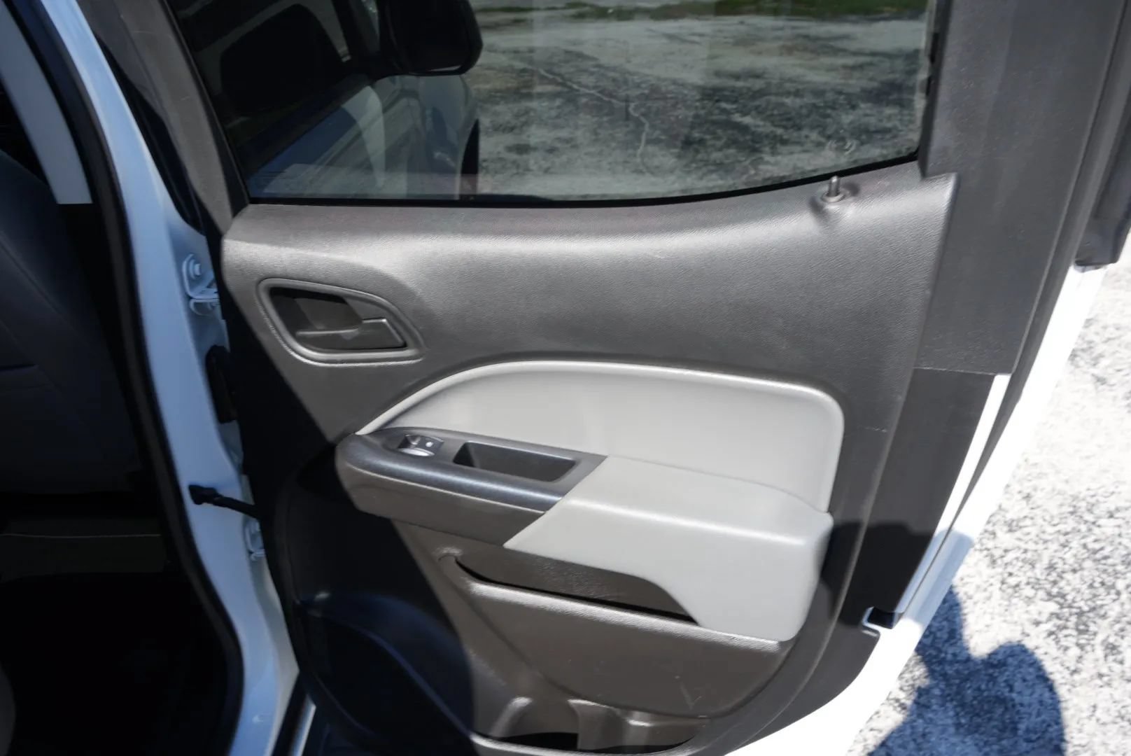 Used 2019 Chevrolet Colorado W/T RWD image 23