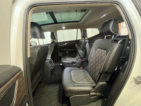 Certified 2024 Volkswagen Atlas SEL Premium R-Line AWD/4WD image 24