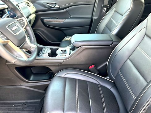 Used 2023 GMC Acadia Denali w/ Black Diamond Edition AWD/4WD image 13