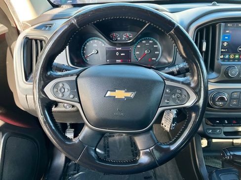 Used 2019 Chevrolet Colorado Z71 image 11