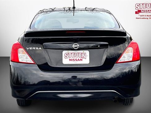 Used 2017 Nissan Versa S Plus image 5