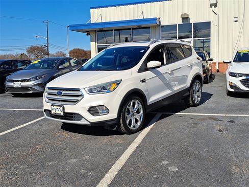 Used 2017 Ford Escape Titanium w/ Equipment Group 301A image 3