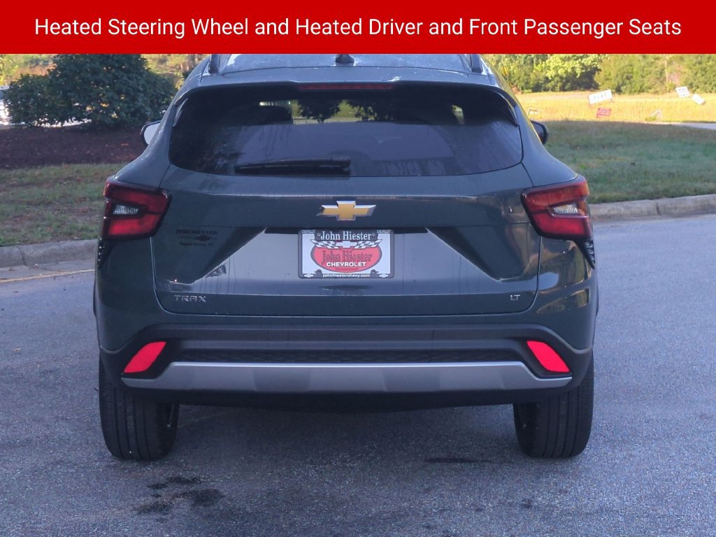 New 2026 Chevrolet Trax LT w/ LT Convenience Package FWD image 7