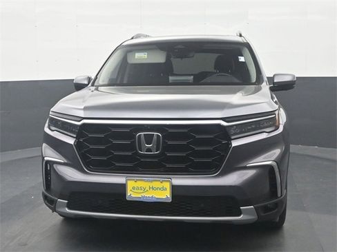 Used 2023 Honda Pilot Elite image 3
