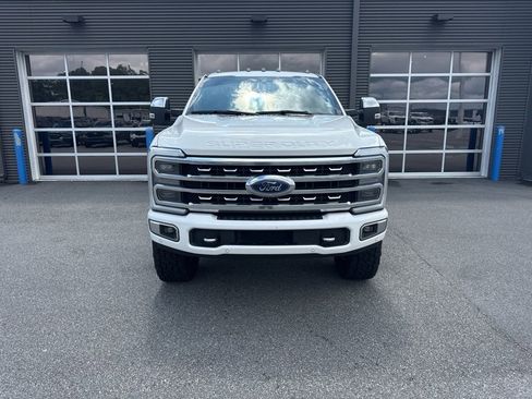 Used 2024 Ford F350 Platinum w/ Tremor Off-Road Package AWD/4WD image 5