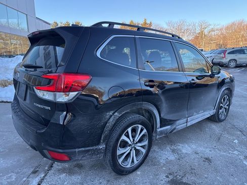 Used 2023 Subaru Forester Limited image 2